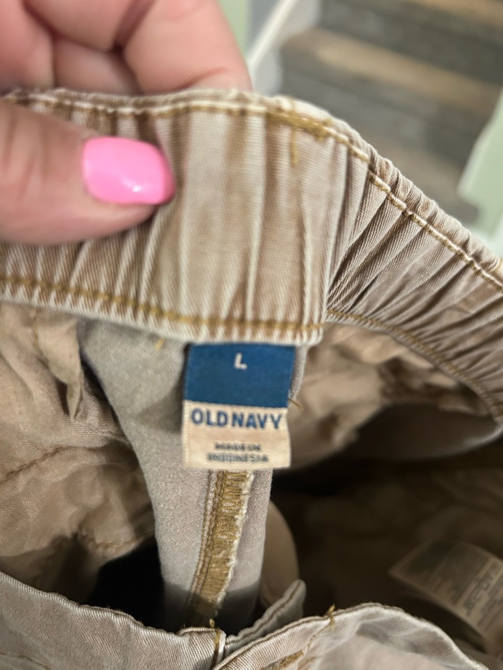 Old Navy women’s Chino Pants - Light Tan - Picture 4 of 5